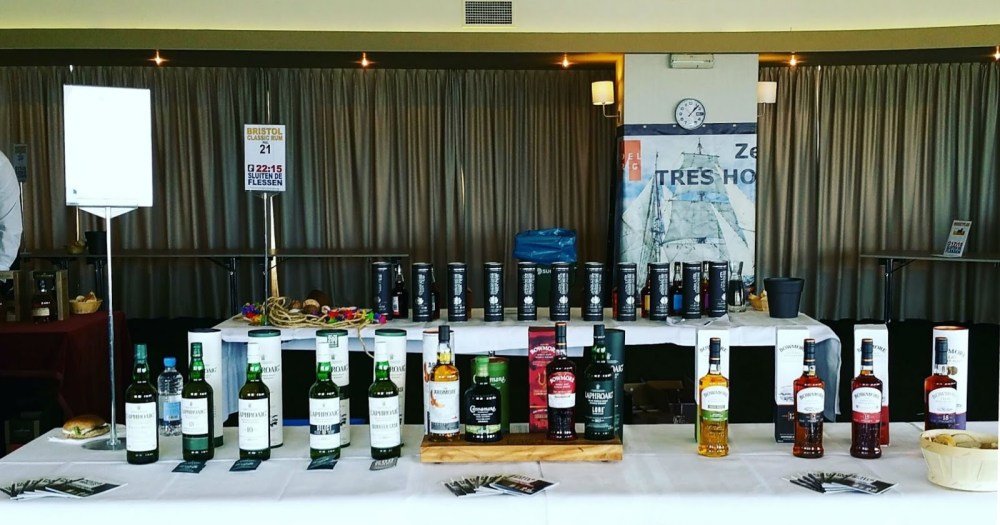 a-brand-new-day-stand-ijmuiden-whisky-en-rum-aan-zee