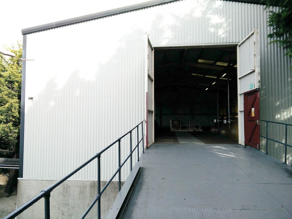 kininvie-distillery-speyside-scotland-www-speller-nl-whiskyspeller-2016-1